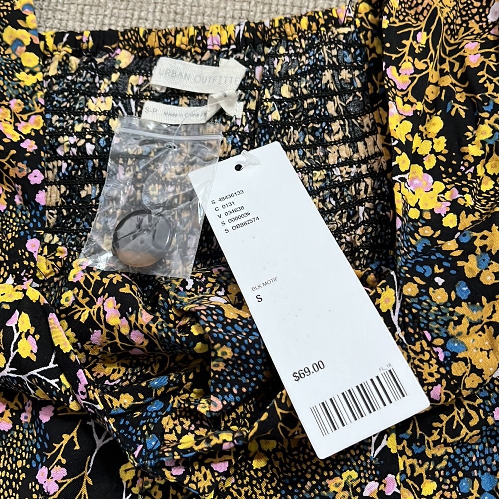 NWT Urban Outfitters Paulina Long Sleeve Floral Romper - Picture 6 of 8